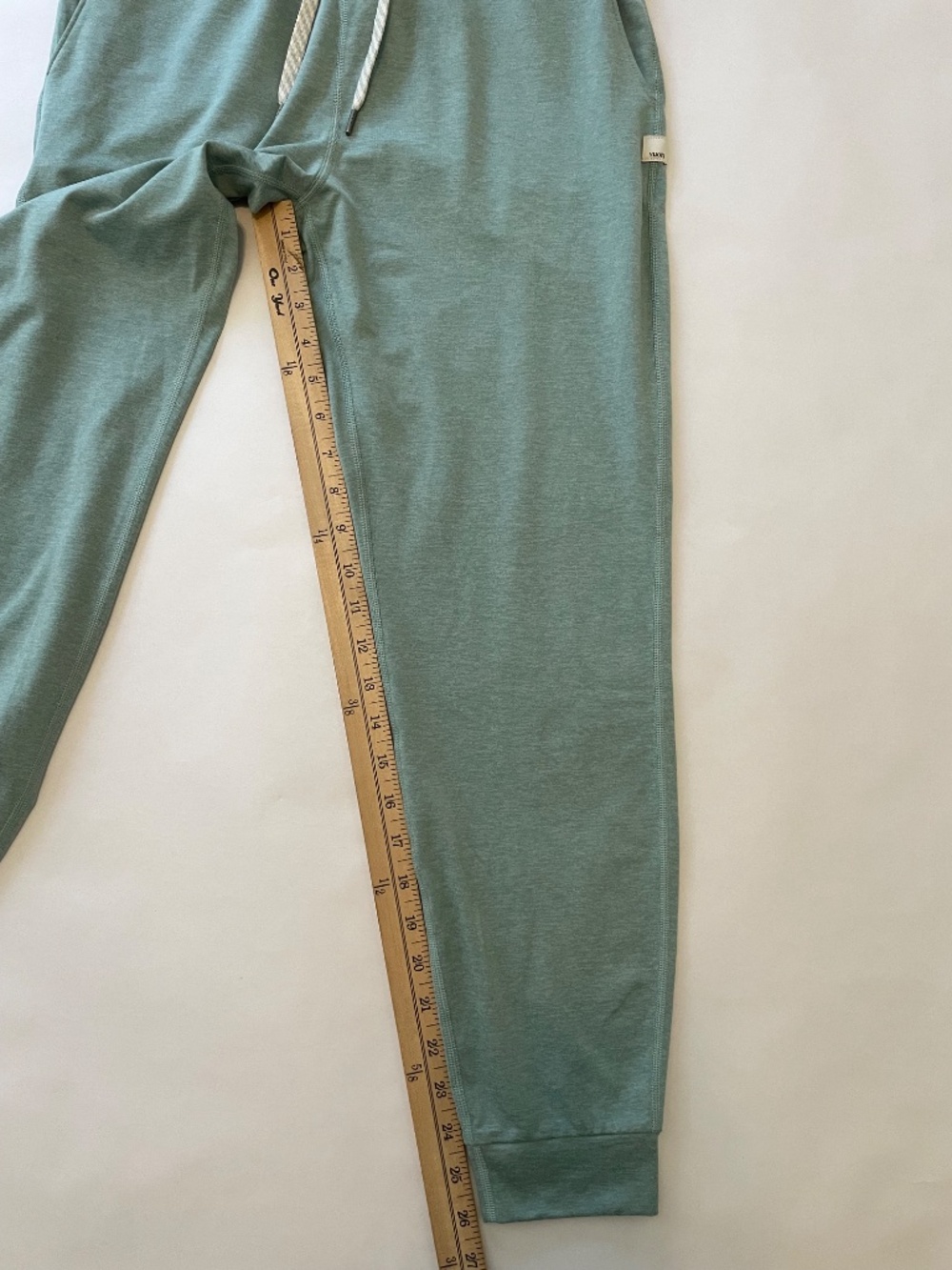 Vuori Performance Jogger DreamKnit Sweatpants, Sea Foam Green, Women's Small - Picture 3 of 6
